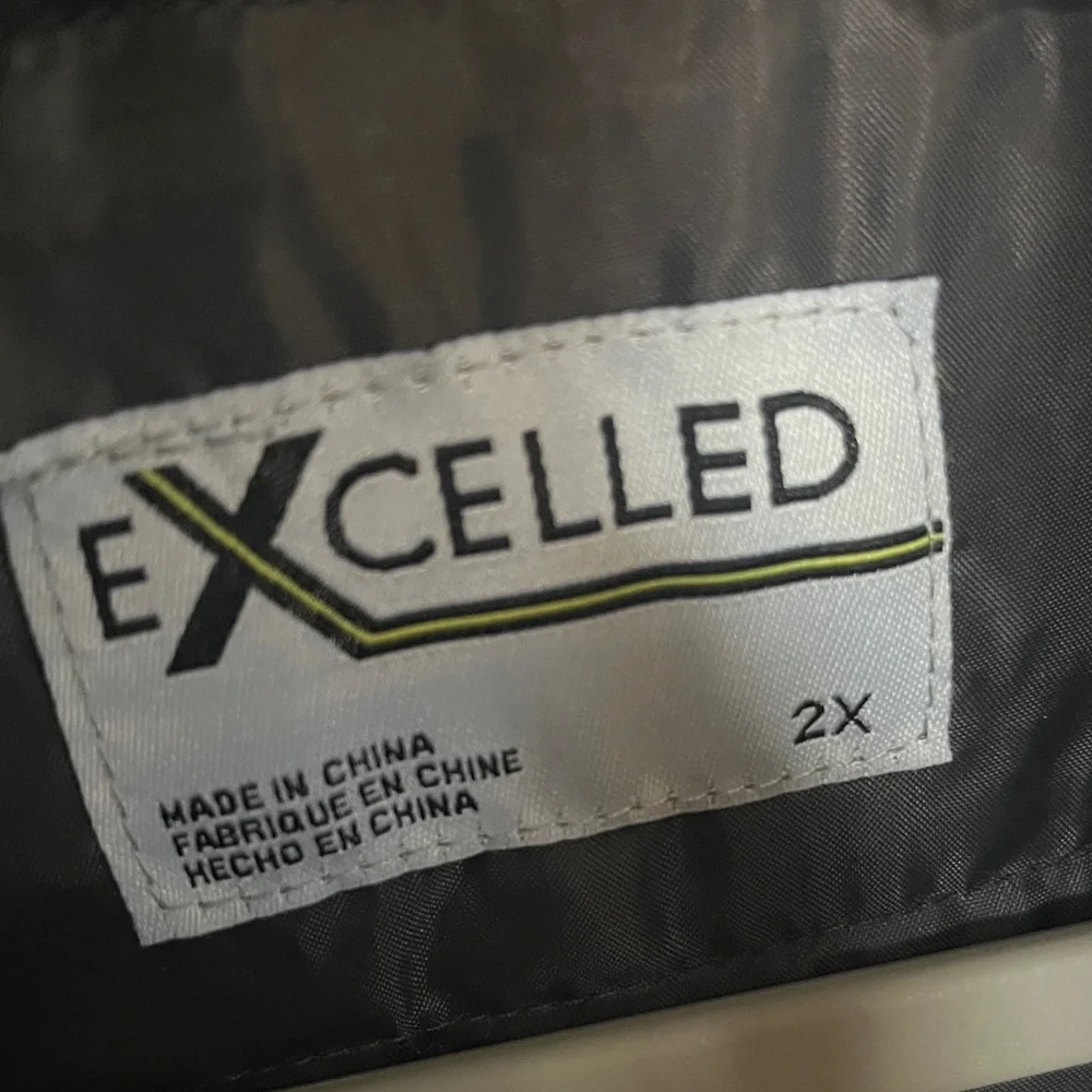 Womens XXL Excelled Gray Puffer Jacket NWT - Picture 3 of 6